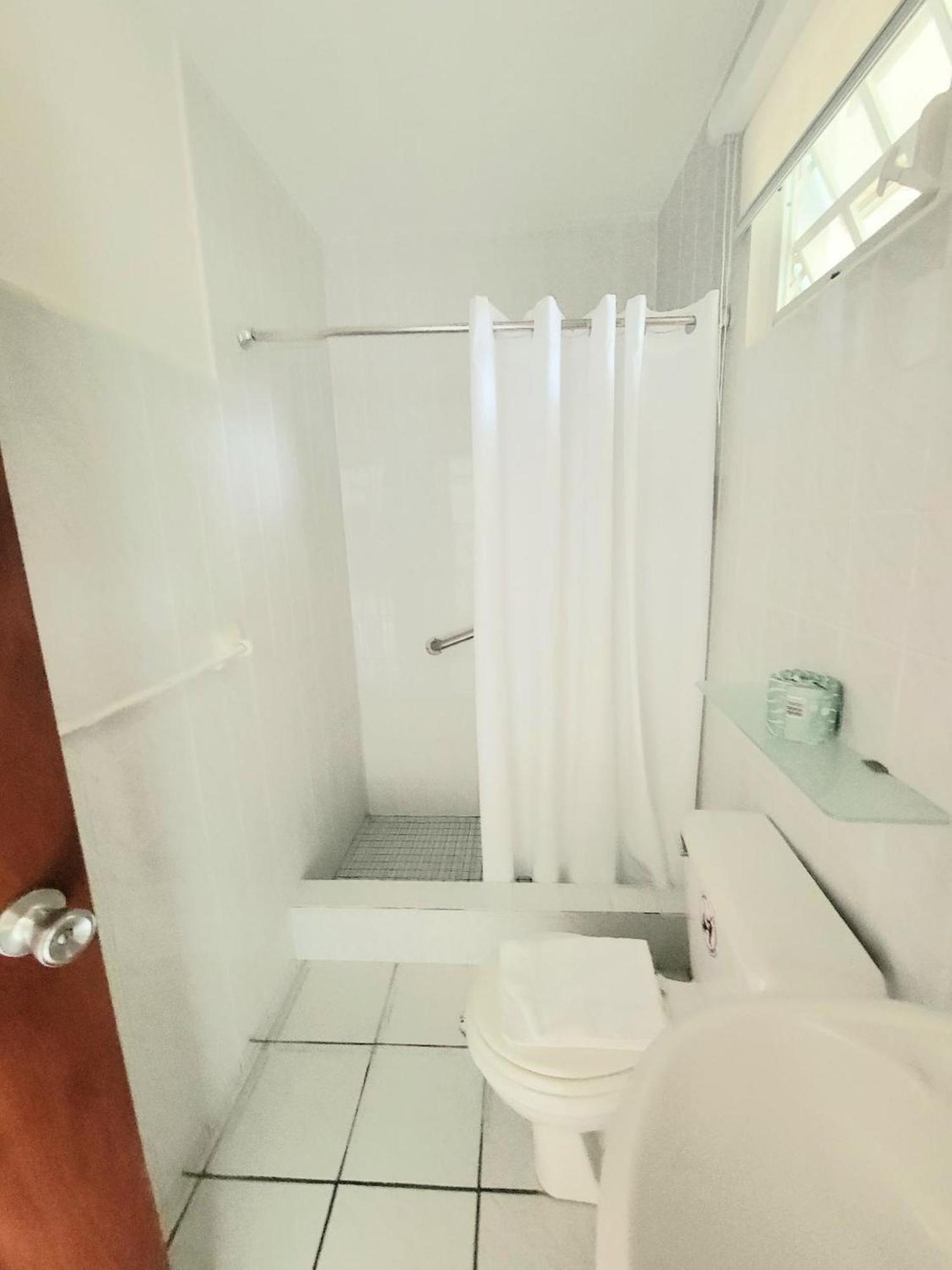 לאחאס Nautilus By La Jamaca Hotels-Downtown La Parguera מראה חיצוני תמונה