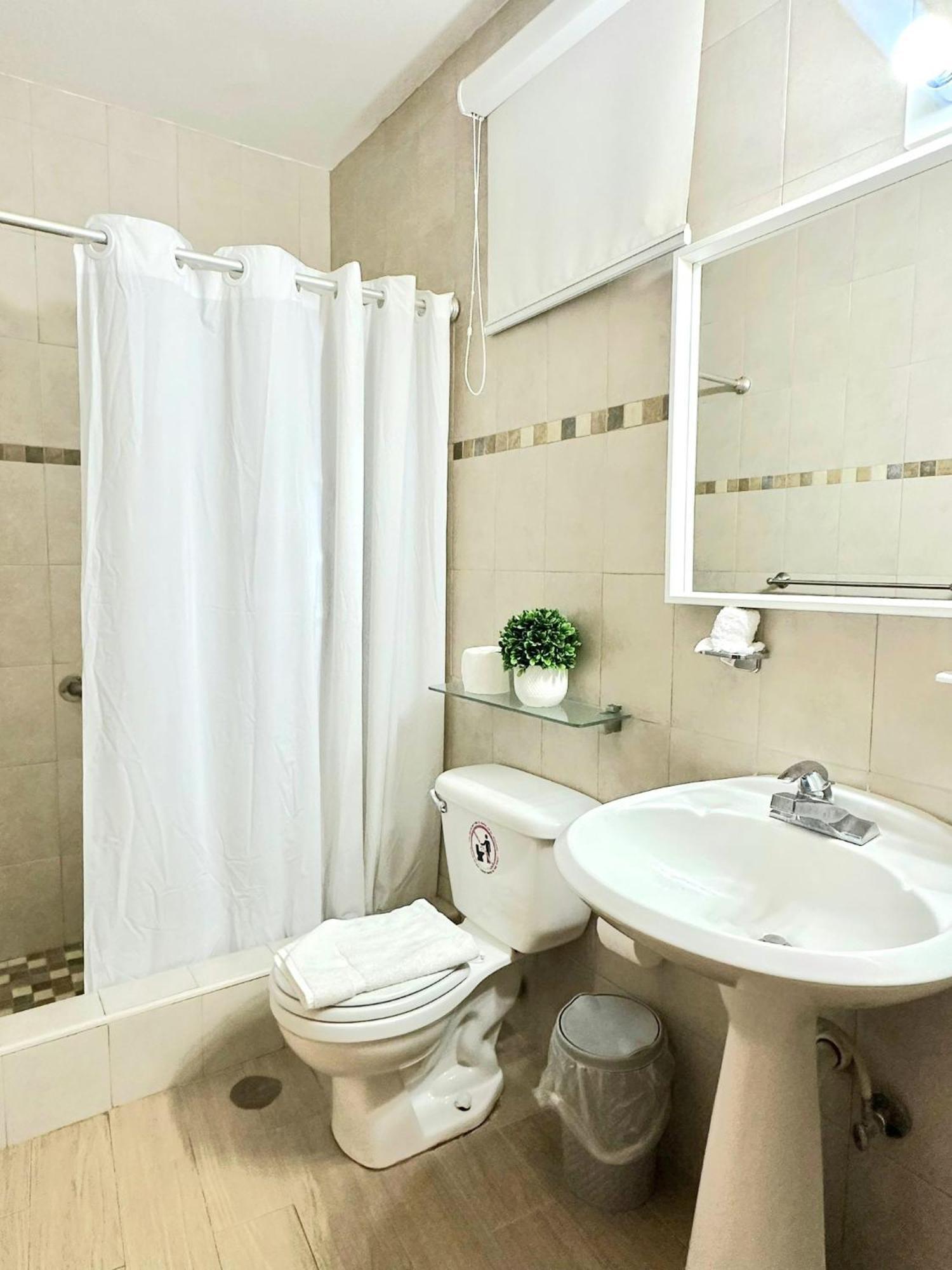 לאחאס Nautilus By La Jamaca Hotels-Downtown La Parguera מראה חיצוני תמונה